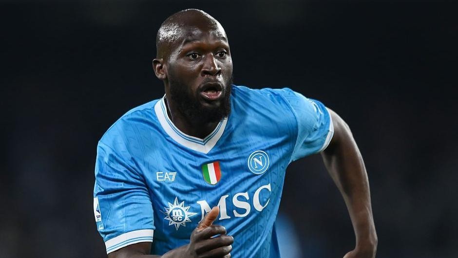 Romelu Lukaku khẳng định không có ý định gây sức ép để rời Napoli.
