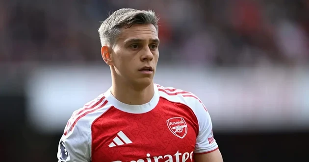Trossard có tương lai không chắc chắn tại Arsenal.