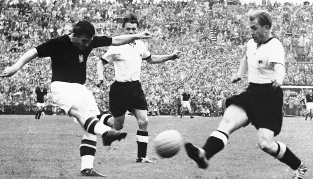 Hungary hủy diệt Tây Đức 8-3.