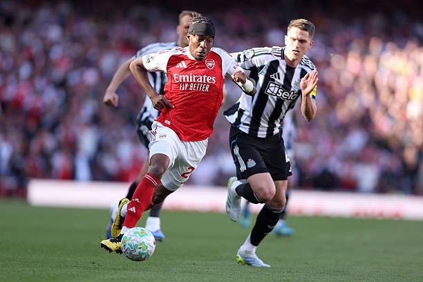 Madueke góp công lớn vào chức vô địch Ngoại Hạng Anh của Arsenal. 