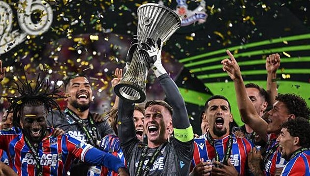 Crystal Palace lần đầu vô địch một giải đấu tại châu Âu.