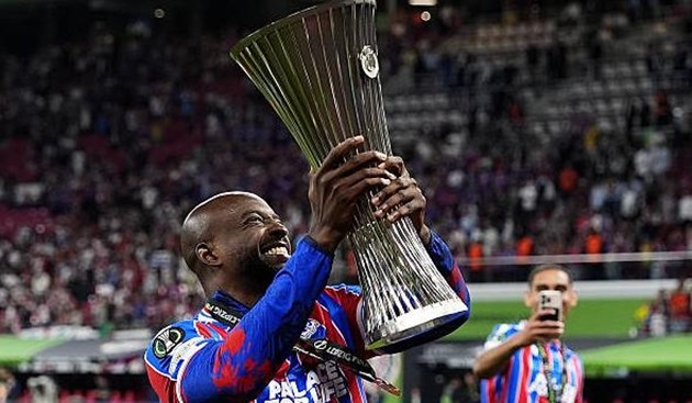 Jean-Philippe Mateta ghi bàn giúp Crystal Palace đánh bại Rayo Vallecano.