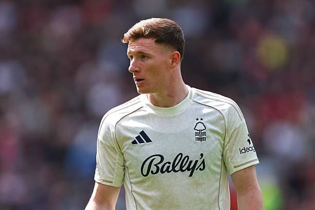 Elliot Anderson nằm trong tầm ngắm của Manchester City.