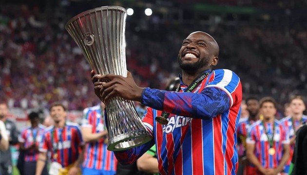 Mateta ghi bàn thắng duy hất giúp Crystal Palace lên đỉnh Châu Âu.