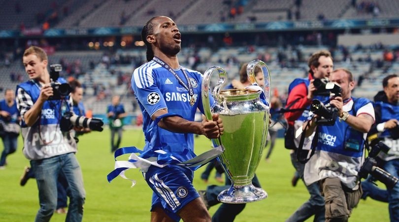 Niềm vui của Didier Drogba sau khi giúp Chelsea vô địch Cúp C1.
