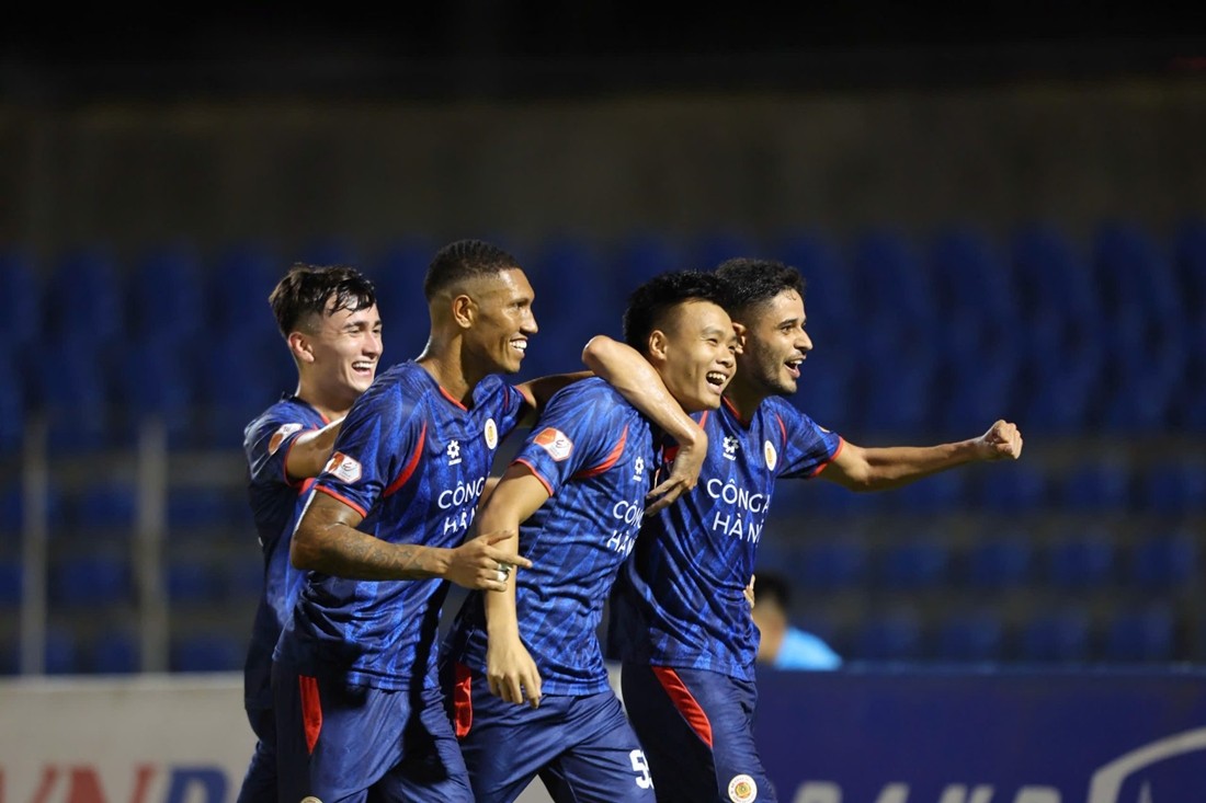 Nhà vô địch V-League 2025/26, Công an Hà Nội sẽ đối đầu với Adelaide United ở vòng play-off AFC Champions League Elite 2026/27. Ảnh: VPF.