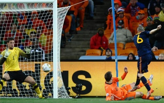 Khoảnh khắc Iniesta đưa Tây Ban Nha đến với cúp vàng.