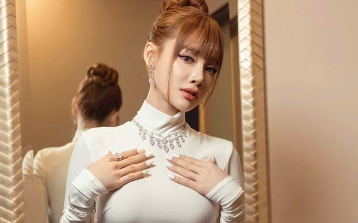 Nhã Phương bức xúc lên tiếng
