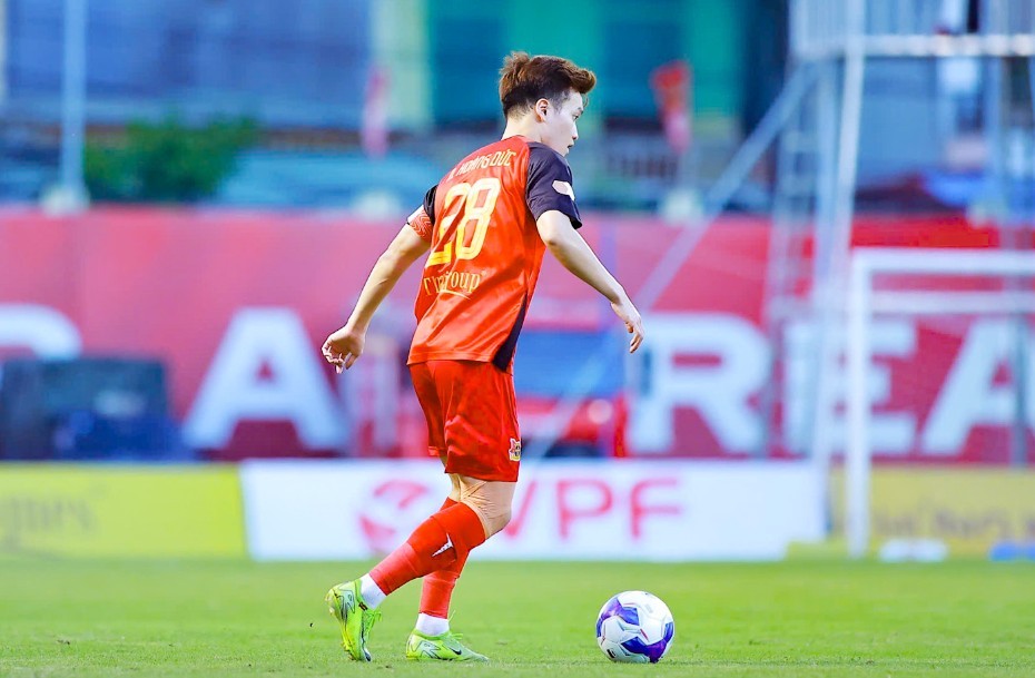 Nguyễn Hoàng Đức là 
