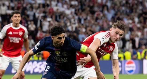Achraf Hakimi (6.9/10): Chứng minh nền tảng thể lực sung mãn bằng những pha bứt tốc ấn tượng trong cả khâu phòng ngự lẫn hỗ trợ tấn công. Thử tài Raya bằng một cú đá phạt trực tiếp trong hiệp hai và duy trì sự bền bỉ cho đến những phút cuối cùng.