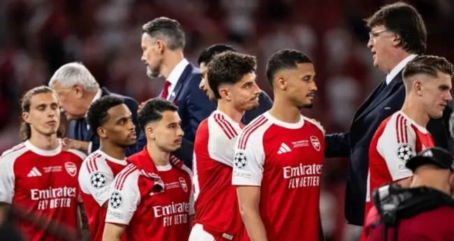 Arsenal về nhì sau PSG ở Champions League mùa này.