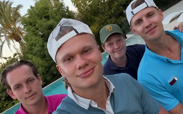 Haaland đăng bức ảnh selfie ngay sau trận chung kết Champions League.