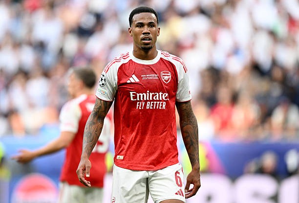 Arsenal có thể đã không tiến vào loạt luân lưu nếu Gabriel không thi đấu xuất sắc trong 120 phút.