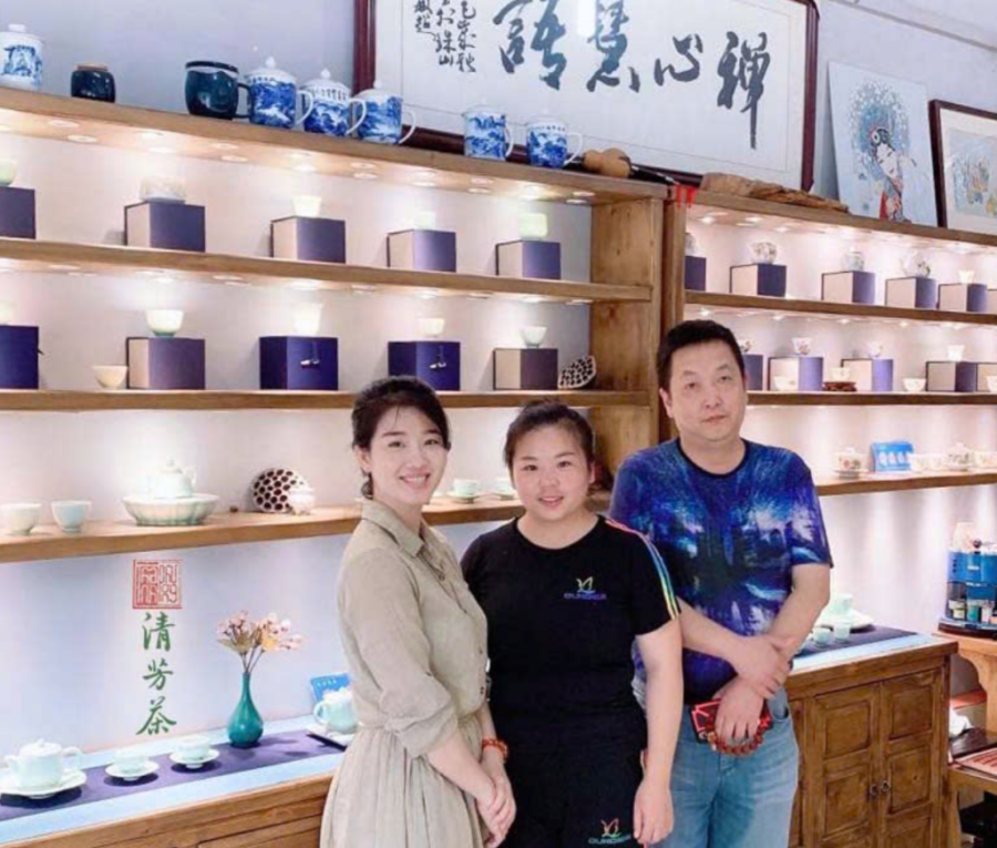Đại diện Thanh Phương Trà gặp gỡ nghệ nhân Lưu Đan tại nhà riêng
