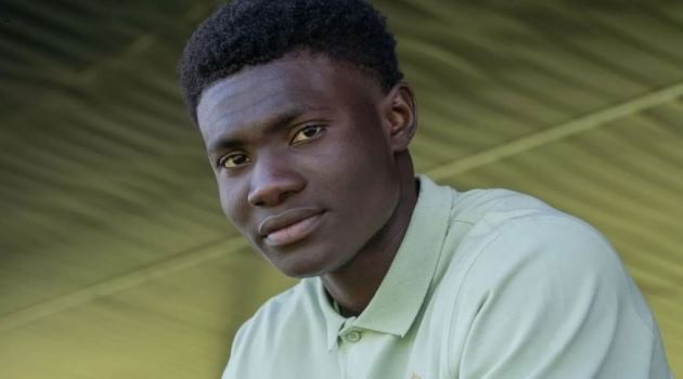 Jean Emmanuel N’Agoran rơi vào tầm ngắm Quỷ đỏ.