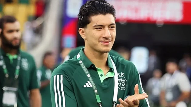 Maza sẽ cùng ĐT Algeria tham dự World Cup 2026 tại Bắc Mỹ.