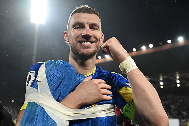 Dzeko vẫn là thủ lĩnh của Bosnia.
