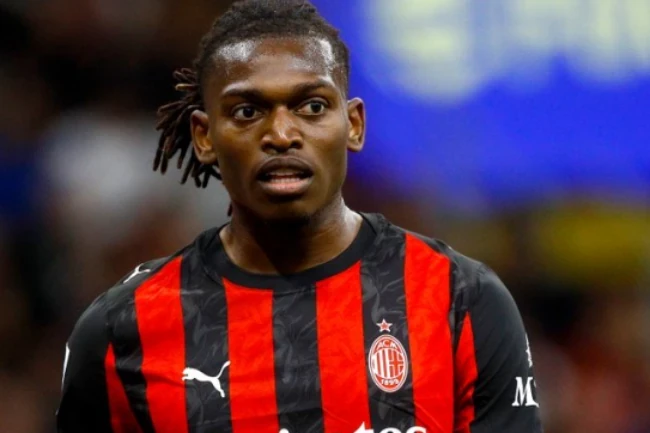 Leao lọt tầm ngắm MU và Arsenal.