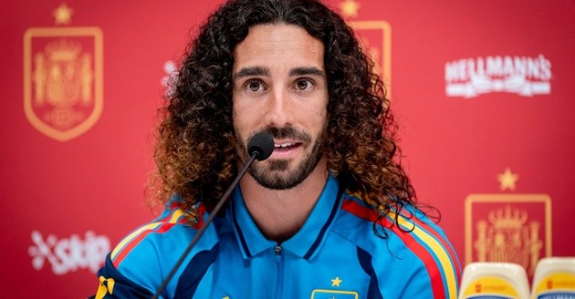 Atletico chốt giá mua Cucurella.