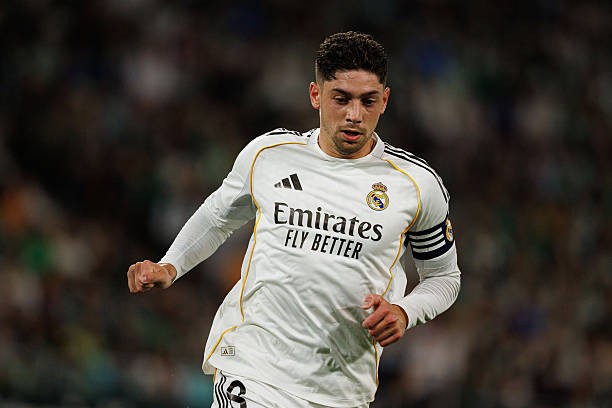 Federico Valverde nằm trong tầm ngắm của Manchester City.