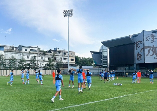 U19 Việt Nam tập luyện tích cực trước cuộc đối đầu U19 Myanmar. Ảnh: VFF