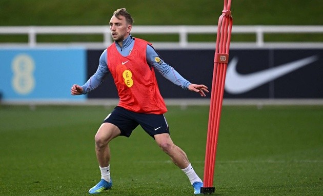 Jarrod Bowen sẽ tiếp tục chơi ở Ngoại hạng Anh nếu đến Chelsea.