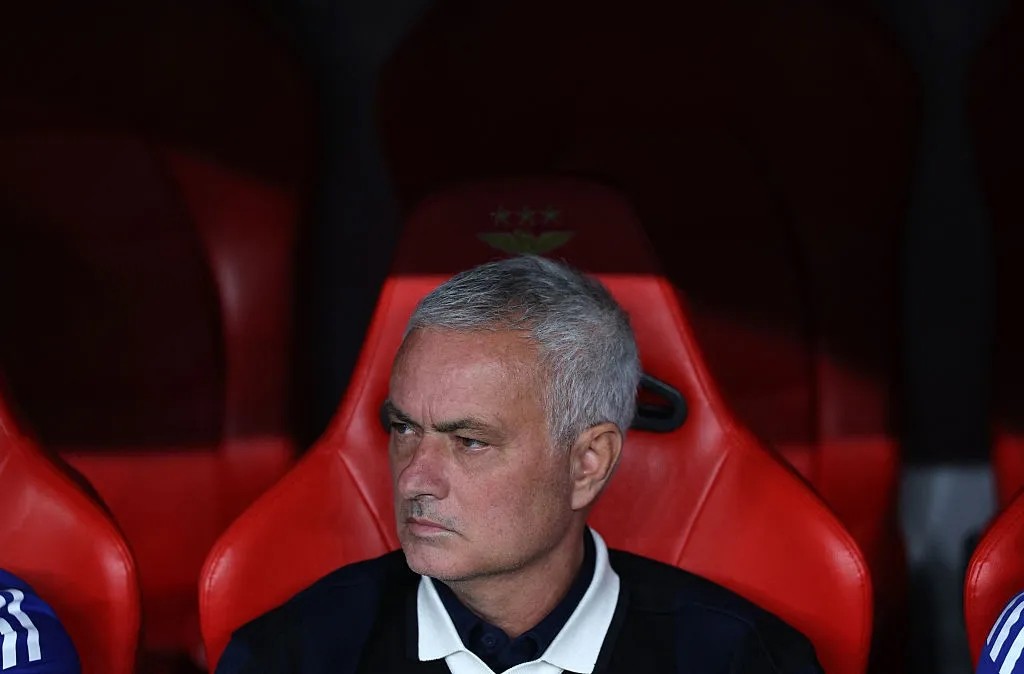 HLV Jose Mourinho được cho là ứng viên hàng đầu ghế nóng Real Madrid nếu Chủ tịch Florentino Perez tái đắc cử.