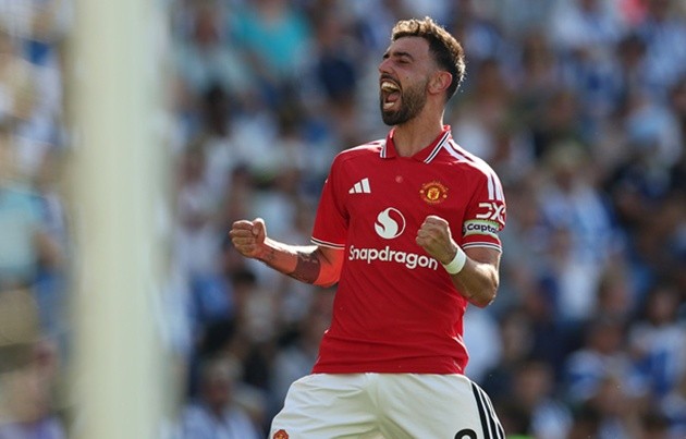 Berrada muốn Bruno ở lại Man Utd.