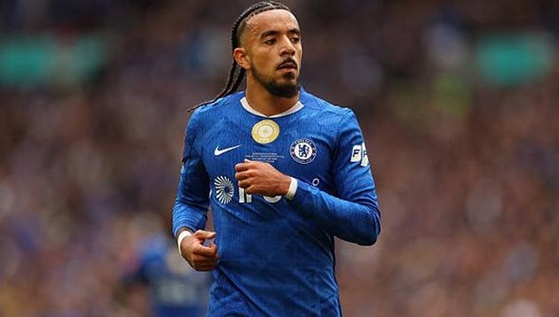 Manchester City có thể cân nhắc chiêu mộ Malo Gusto.