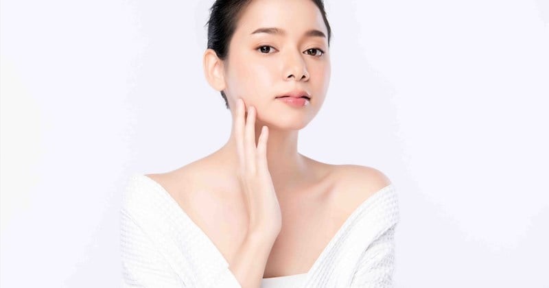 Dù thị trường liên tục xuất hiện các sản phẩm chống lão hóa mới, nhiều chuyên gia vẫn cho rằng chống nắng là một trong những biện pháp bảo vệ da hiệu quả nhất.


