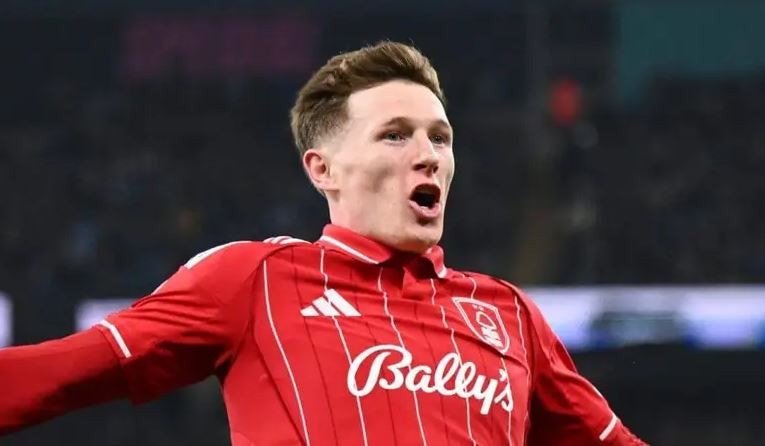 MU và Man City phải chi ra khoản tiền rất lớn để có được Anderson.