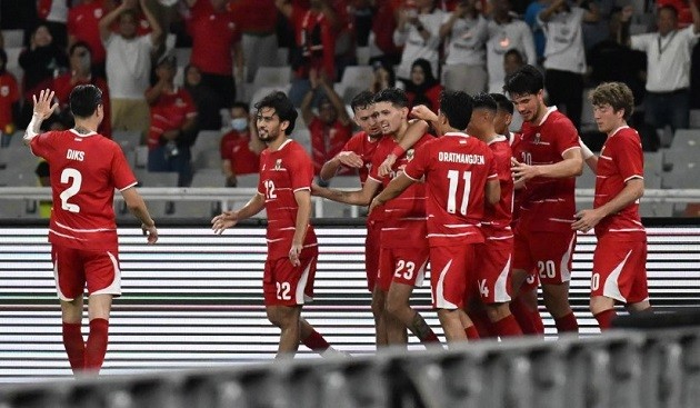 Indonesia vừa thị uy sức mạnh trước Oman.