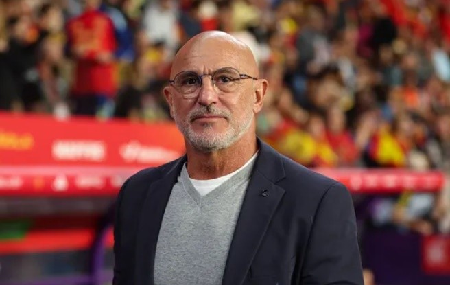 Luis de la Fuente cùng các học trò sẽ có màn chạm trán với Peru trước khi bước vào vòng chung kết World Cup.