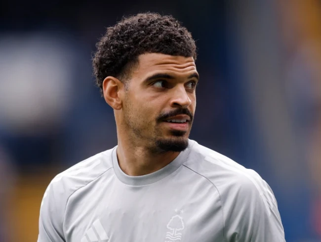 Morgan Gibbs-White là mục tiêu của Arsenal.