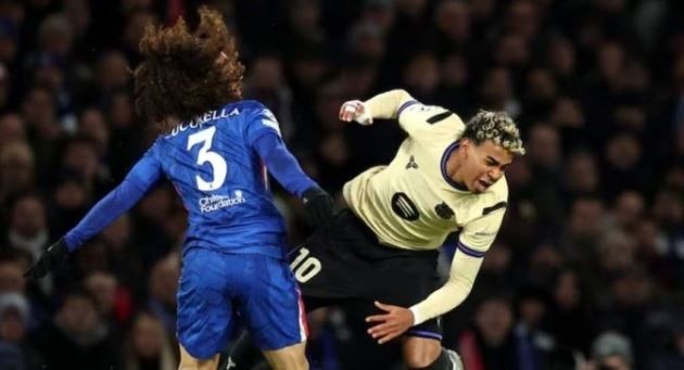 Cucurella muốn đến Barca.