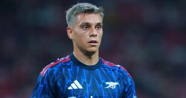 Arsenal sẵn sàng chia tay Trossard để rước tân binh Hè này.