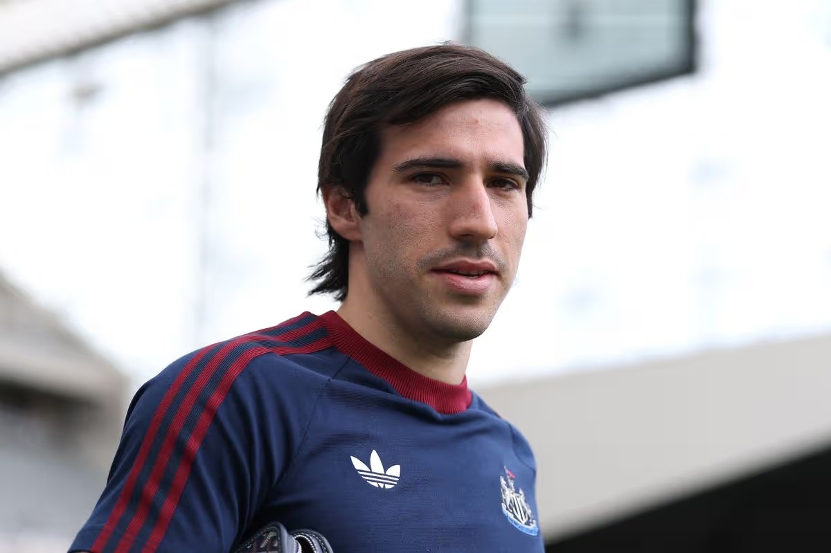 Man Utd nguội lạnh với khả năng ký hợp đồng cùng Sandro Tonali.