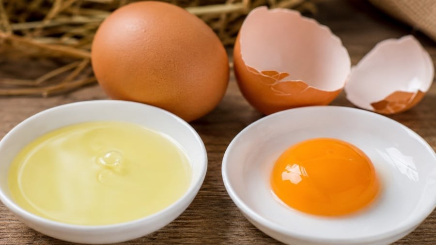 Lòng trắng lòng đỏ có những dinh dưỡng khác nhau