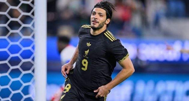 Raul Jimenez chia tay Fulham để trở lại Wolves.