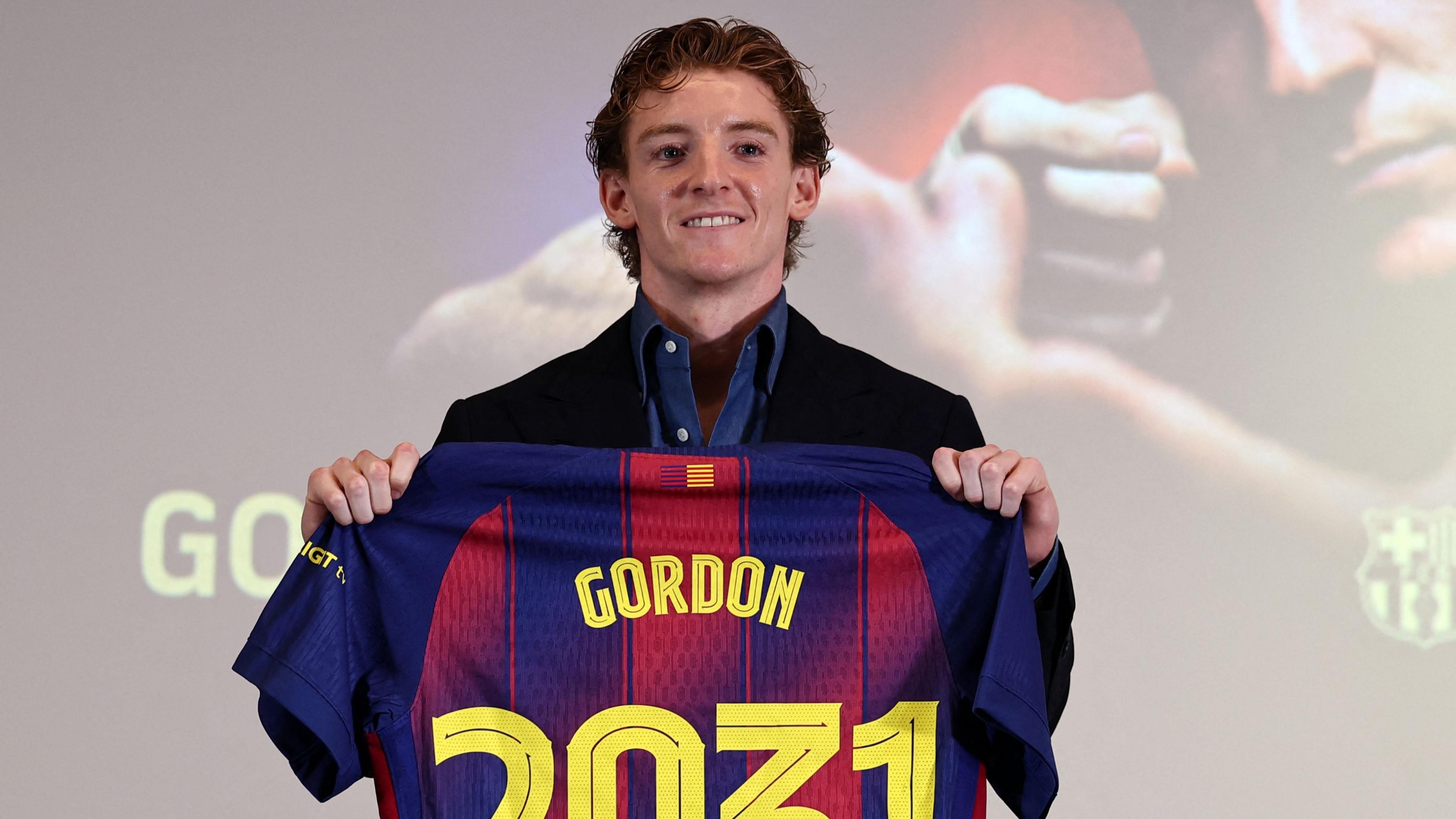 Gordon là một bản hợp đồng đầy hứa hẹn của Barca.