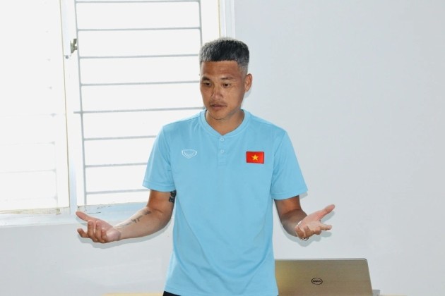 Lê Công Vinh chứng tỏ sự nghiêm túc và chuyên nghiệp với ghế huấn luyện viên tương lai.