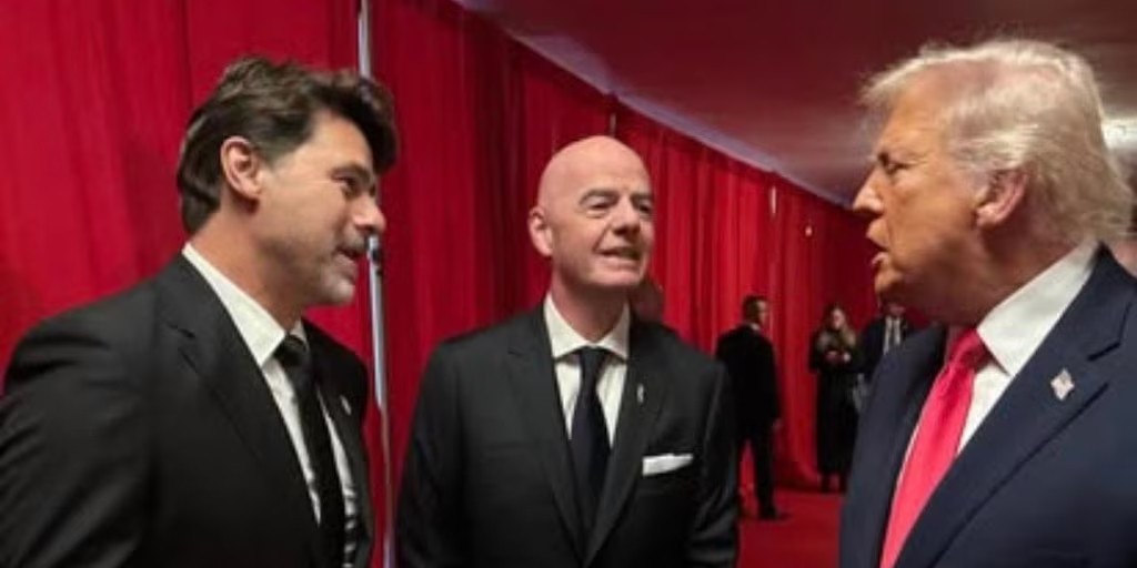Khi Trump đặt câu hỏi, Pochettino đáp đầy quyết đoán.