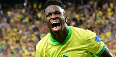 Vini khao khát giành World Cup cùng Brazil.