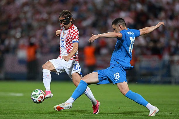 Modric vẫn là linh hồn trong lối chơi của Croatia. 