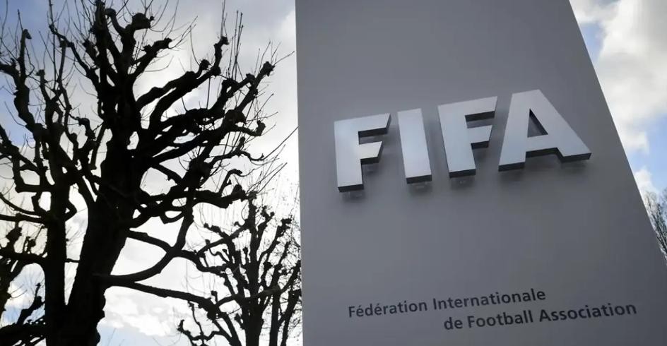 FIFA chuẩn bị đổi luật chuyển nhượng.