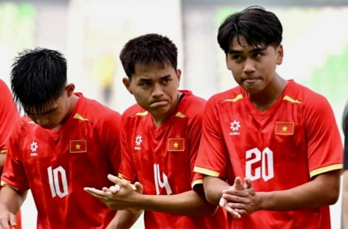 Thất bại là cú vấp ngã cần thiết cho U19 Việt Nam 