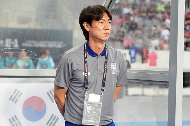 HLV Hong có chiến thắng đầu tay ở World Cup. 