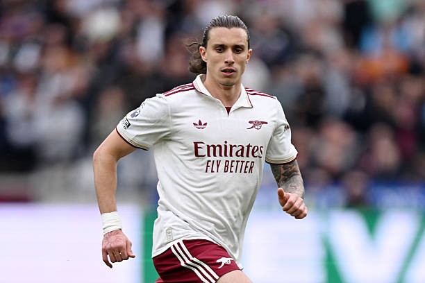 Riccardo Calafiori nằm trong tầm ngắm của Arsenal.