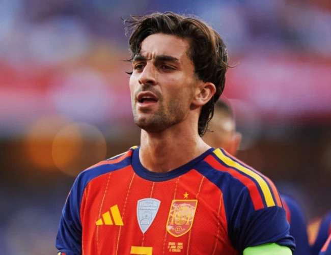 Barca đẩy nhanh việc gia hạn hợp đồng với Torres.