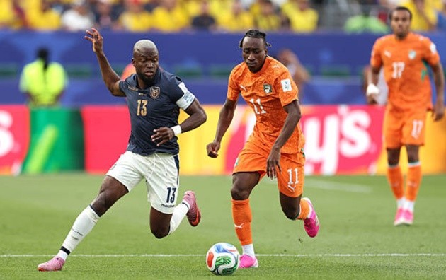 Enner Valencia – 6.5: Là chân sút kỳ cựu mang kỳ vọng lớn nhất, nhưng Valencia trải qua một ngày thi đấu nhạt nhòa. Anh bỏ lỡ cơ hội ngon ăn ở cự ly gần và tỏ ra hụt hơi trước những trung vệ giàu thể lực bên phía Bờ Biển Ngà.